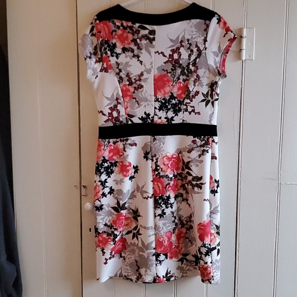 Rodan $20 Fall Keyhole Dress Size Large - Picture 2 of 2